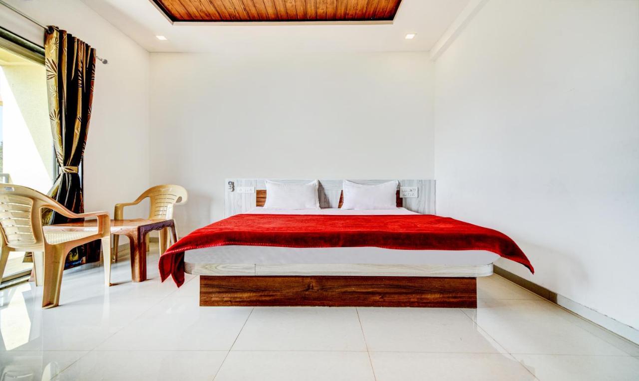 Aditya Hill View Inn Mahābaleshwar Kültér fotó