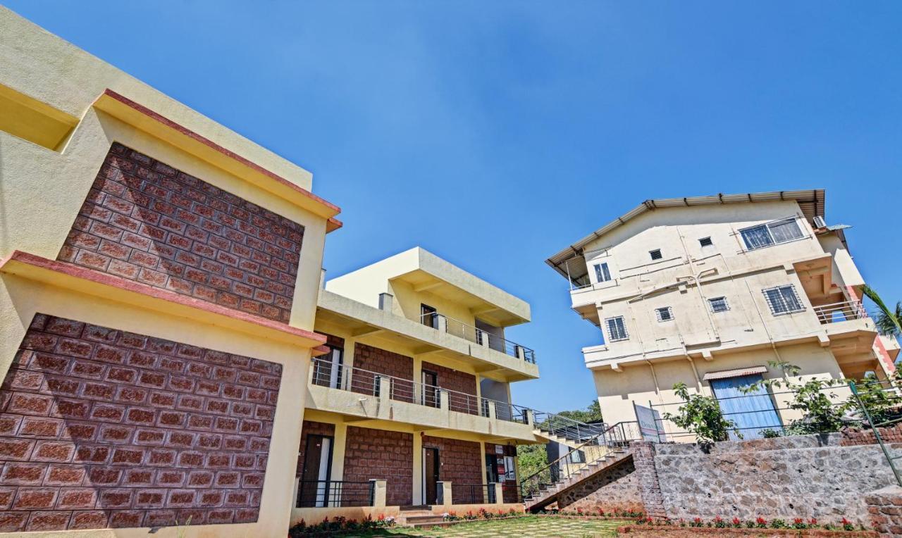 Aditya Hill View Inn Mahābaleshwar Kültér fotó