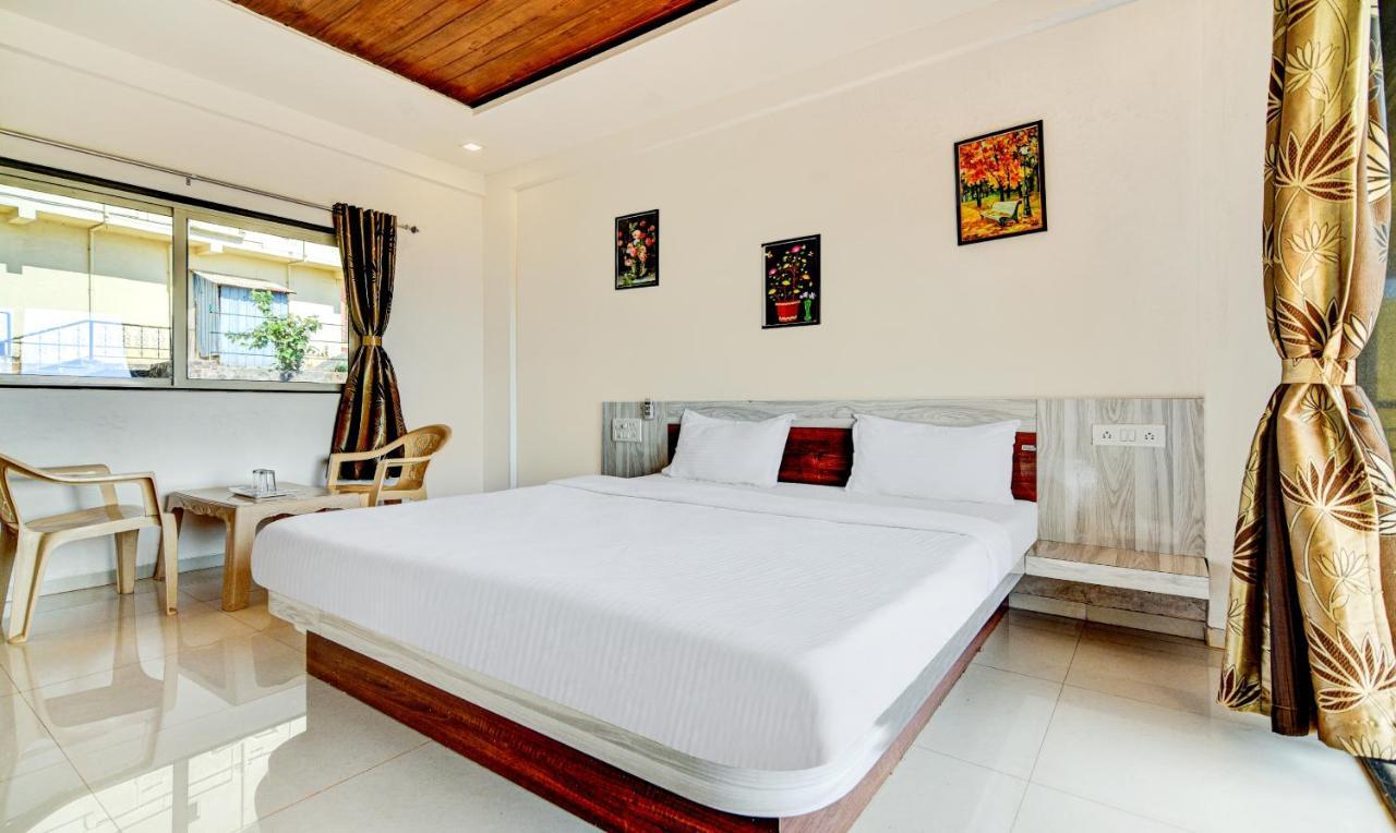 Aditya Hill View Inn Mahābaleshwar Kültér fotó