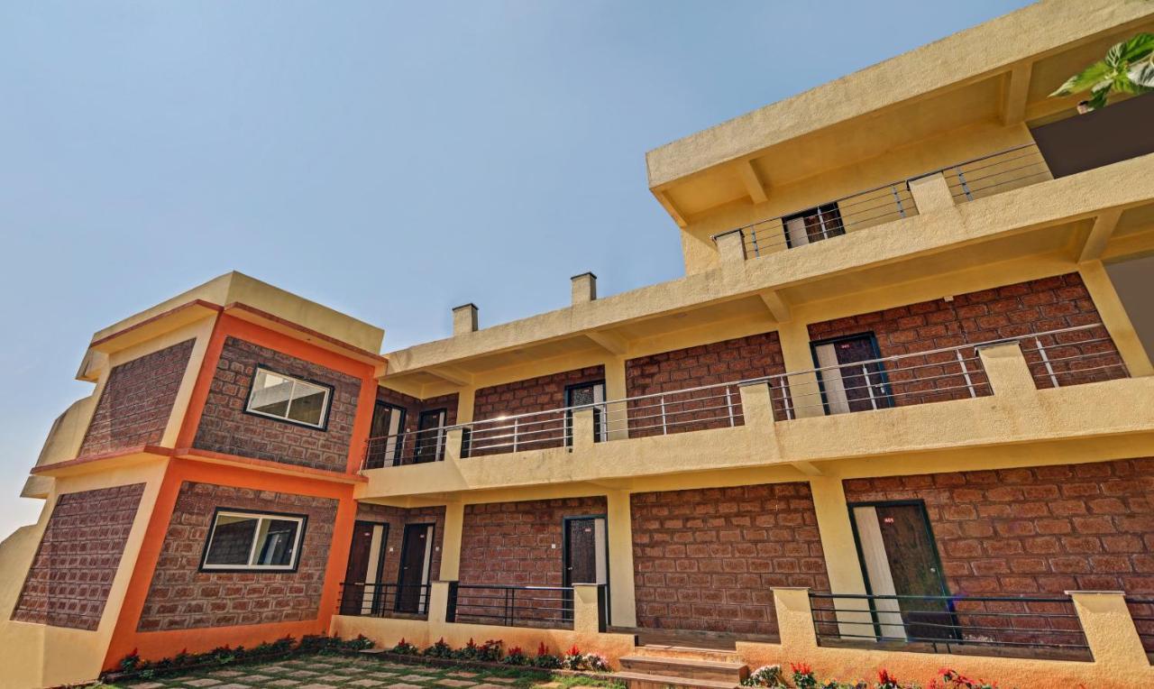 Aditya Hill View Inn Mahābaleshwar Kültér fotó